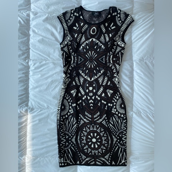 Geometric bodycon dress - Picture 1 of 5